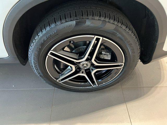 used 2022 Mercedes-Benz GLC 300 car, priced at $35,991