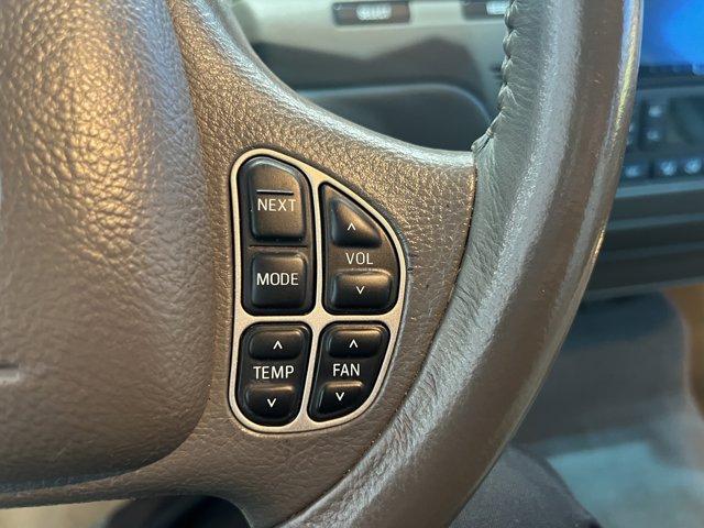 used 2003 Lincoln Town Car car, priced at $6,491