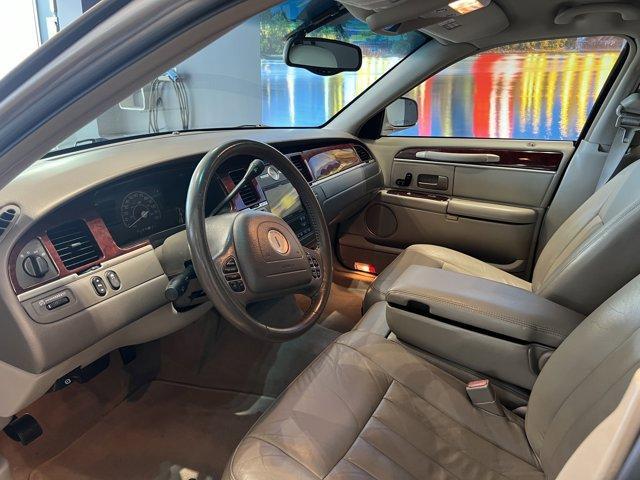 used 2003 Lincoln Town Car car, priced at $6,491