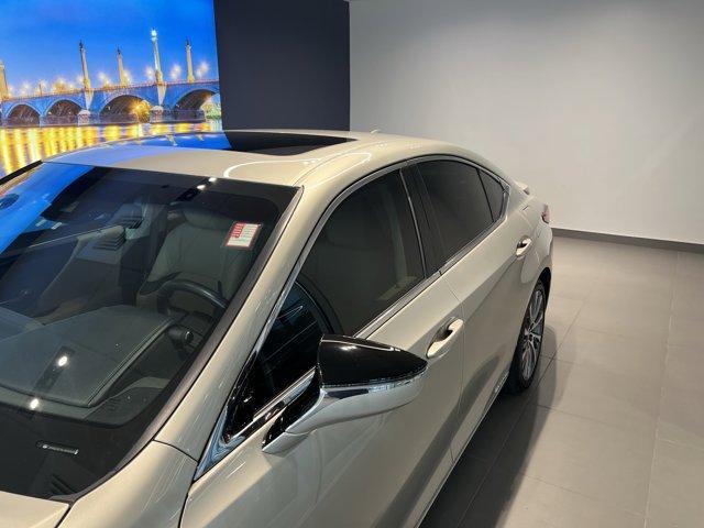 used 2020 Lexus ES 300h car, priced at $27,991