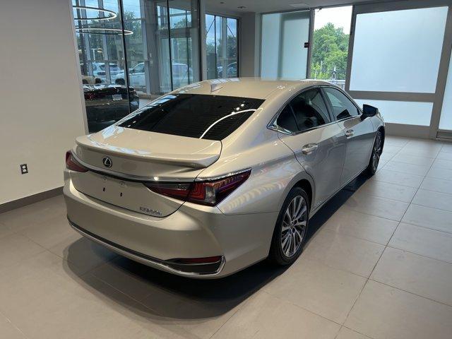 used 2020 Lexus ES 300h car, priced at $27,991