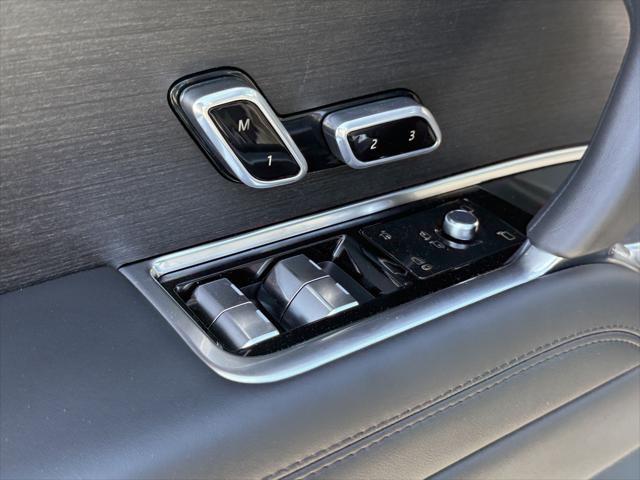 new 2025 Land Rover Range Rover car, priced at $142,140