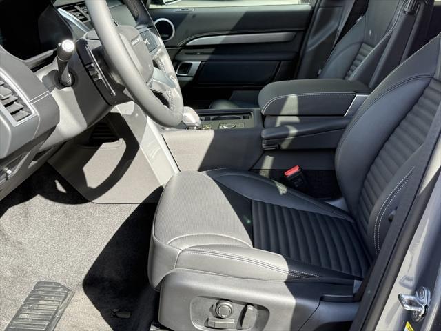 new 2025 Land Rover Discovery car, priced at $75,168