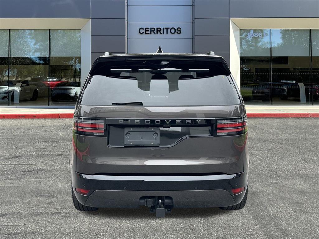 new 2025 Land Rover Discovery car, priced at $81,718