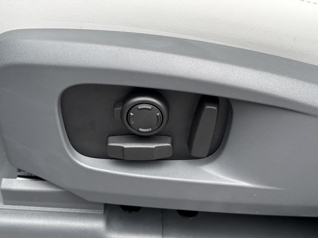 new 2025 Land Rover Defender car, priced at $78,348