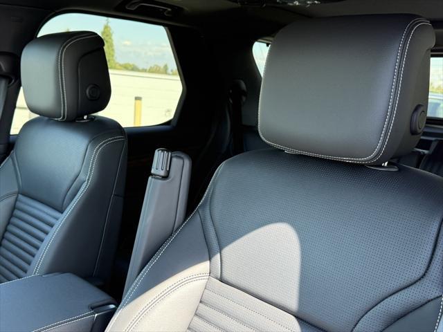 new 2025 Land Rover Discovery car, priced at $76,818
