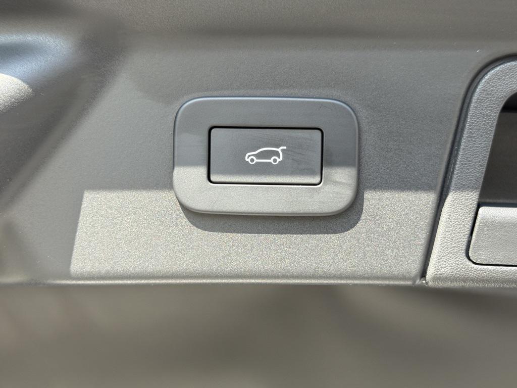 used 2025 Land Rover Range Rover Velar car, priced at $55,569