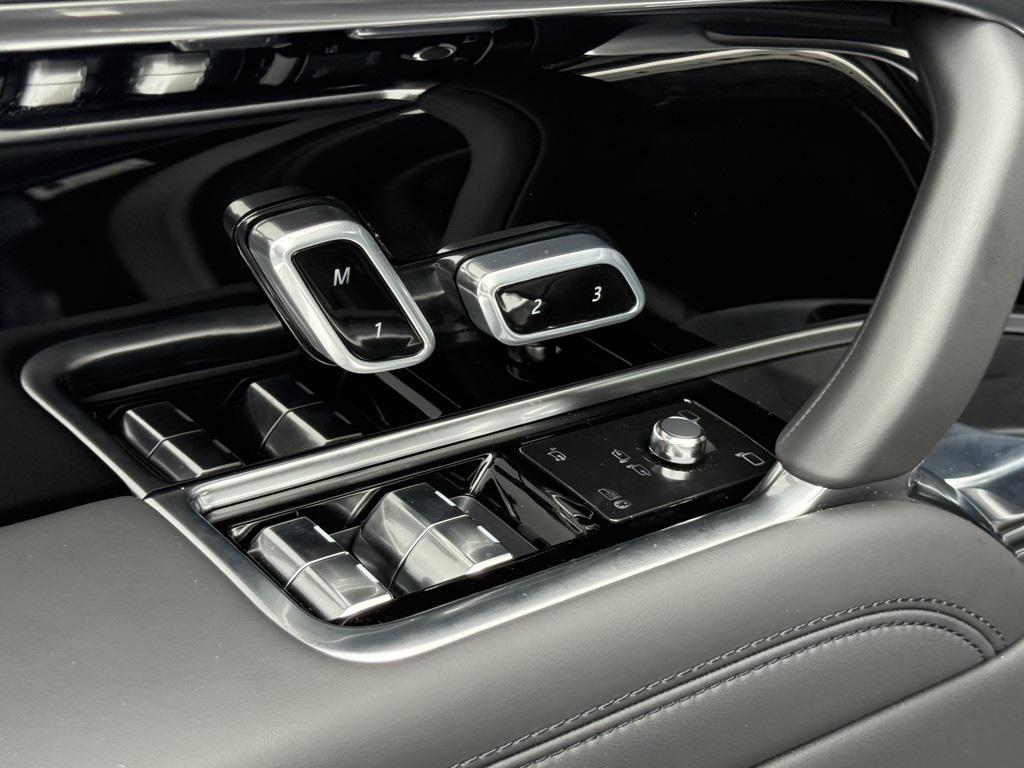 new 2025 Land Rover Range Rover car, priced at $153,175