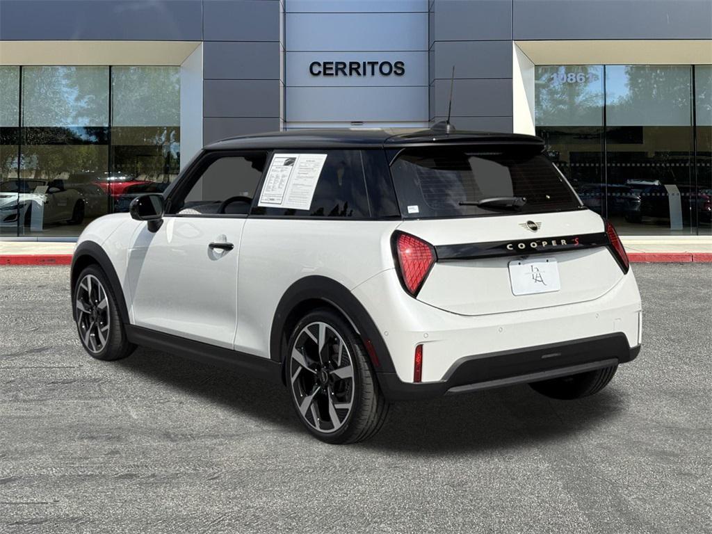 used 2025 MINI Hardtop car, priced at $29,972