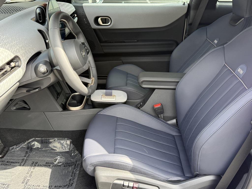 used 2025 MINI Hardtop car, priced at $29,972