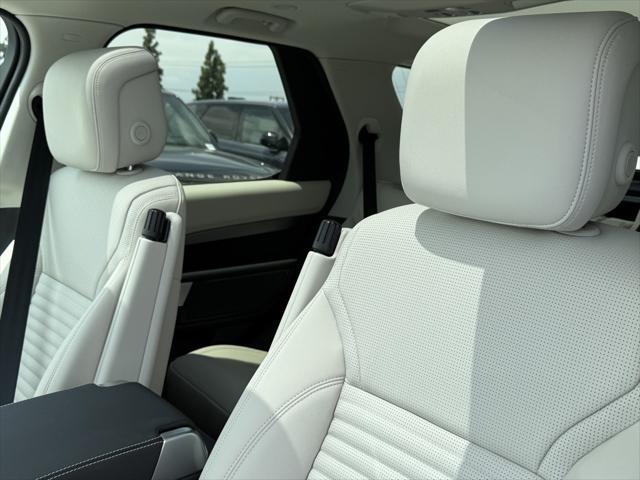 new 2025 Land Rover Discovery car, priced at $75,775