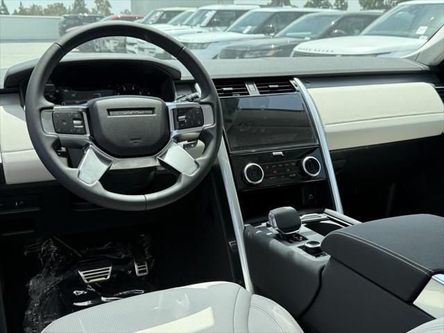 new 2025 Land Rover Discovery car, priced at $75,775