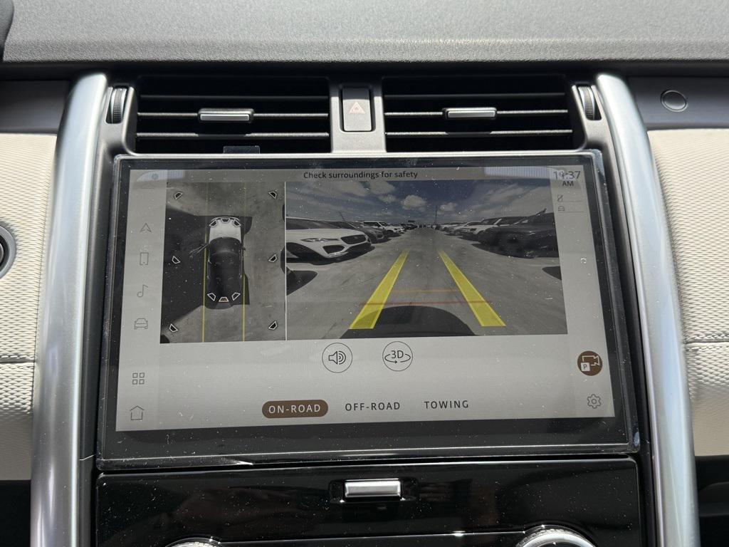 new 2025 Land Rover Discovery car, priced at $75,775