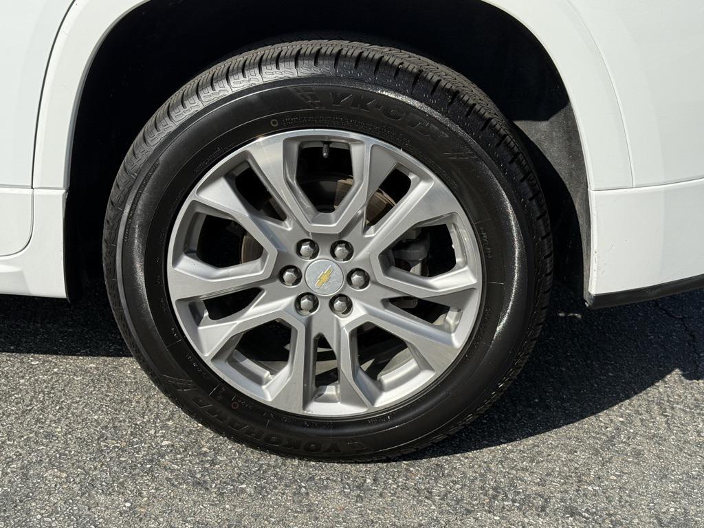 used 2019 Chevrolet Traverse car, priced at $24,599