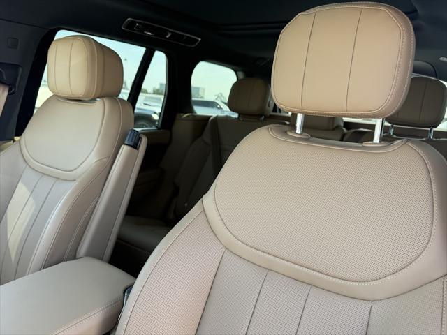 new 2025 Land Rover Range Rover car, priced at $141,560
