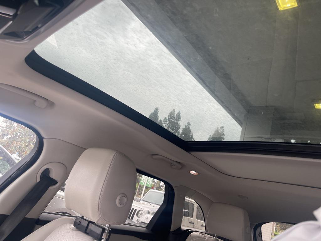 used 2023 Land Rover Range Rover Velar car, priced at $38,999