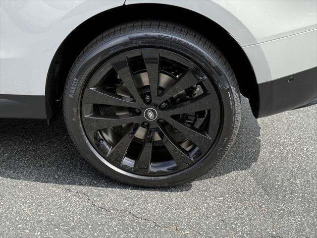 new 2025 Land Rover Range Rover Sport car, priced at $94,135