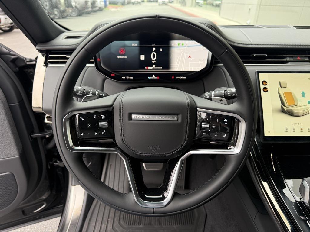 new 2025 Land Rover Range Rover Sport car, priced at $93,935