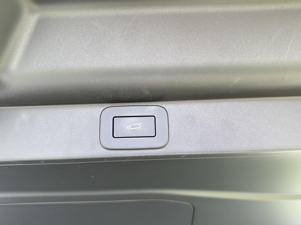used 2024 Land Rover Range Rover car, priced at $135,479