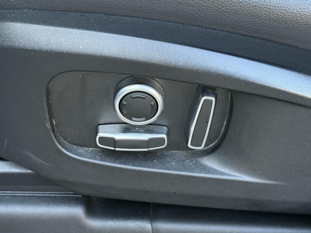 used 2023 Land Rover Defender car, priced at $55,399