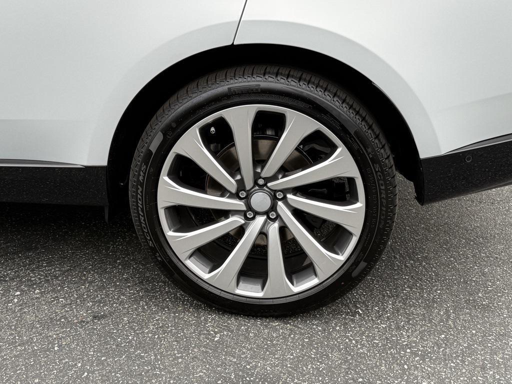 new 2025 Land Rover Range Rover car, priced at $142,420
