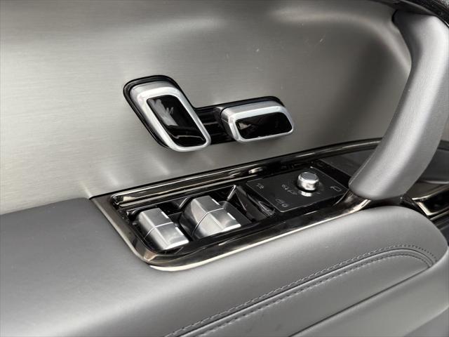 new 2025 Land Rover Range Rover Sport car, priced at $92,905
