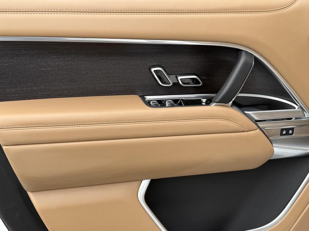 new 2025 Land Rover Range Rover car, priced at $164,380