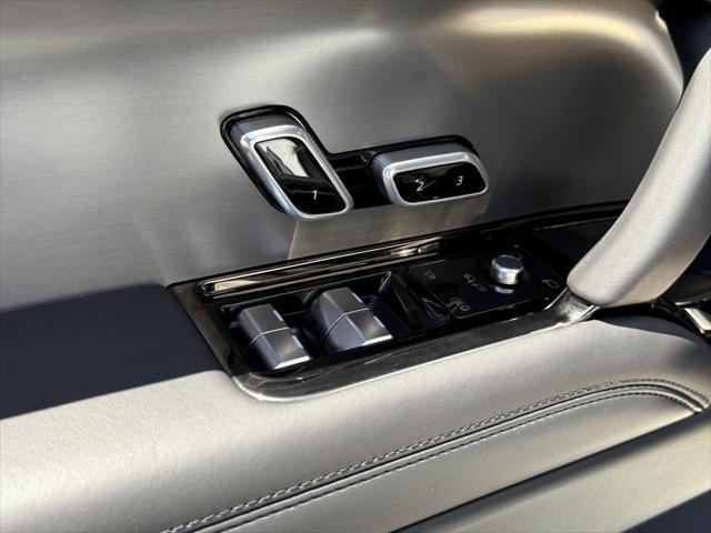 new 2025 Land Rover Range Rover Sport car, priced at $94,495