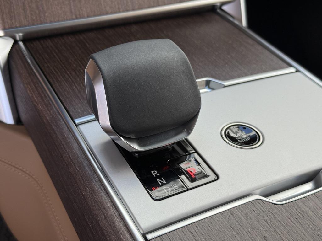 new 2025 Land Rover Range Rover car, priced at $152,250