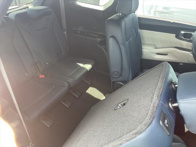 used 2023 Kia Sorento Plug-In Hybrid car, priced at $39,999