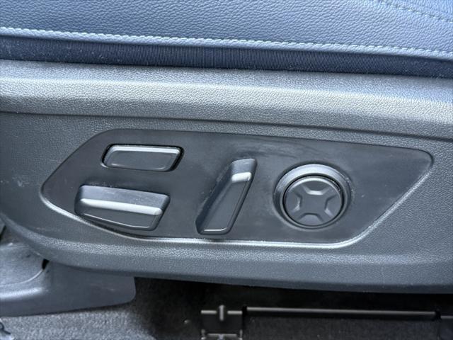 used 2023 Kia Sorento Plug-In Hybrid car, priced at $38,487