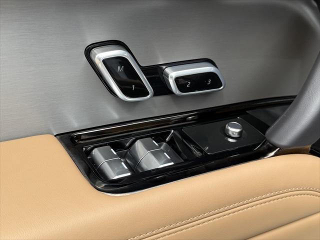 new 2025 Land Rover Range Rover Sport car, priced at $91,870