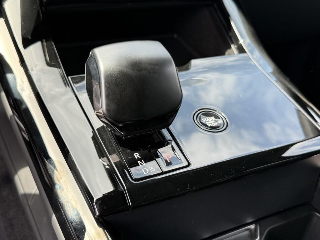 new 2025 Land Rover Range Rover Sport car, priced at $193,015