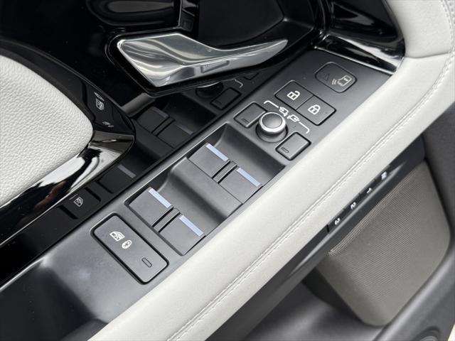 used 2022 Land Rover Range Rover Evoque car, priced at $35,443