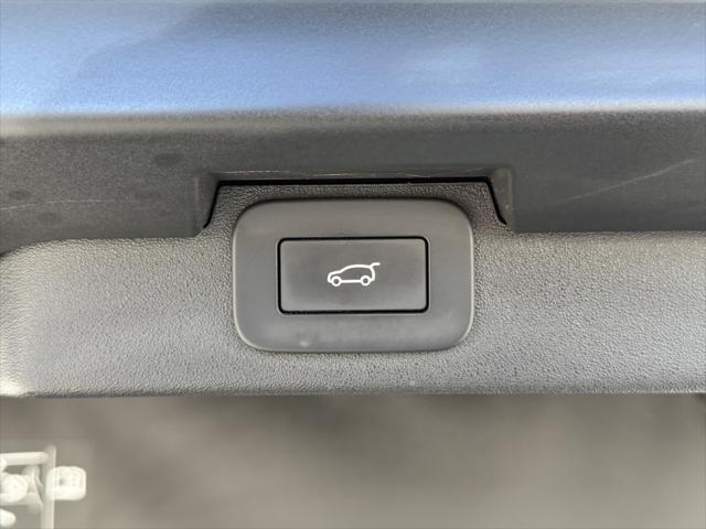 used 2024 Land Rover Discovery car, priced at $48,699