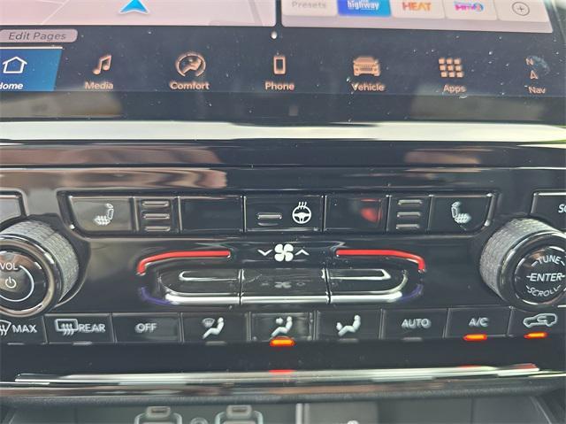new 2025 Jeep Grand Cherokee car, priced at $41,442