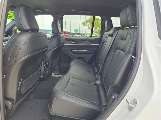 new 2025 Jeep Grand Cherokee car, priced at $43,442