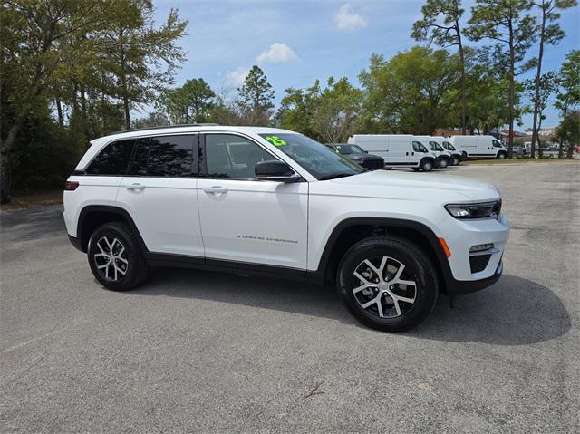 new 2025 Jeep Grand Cherokee car, priced at $41,442