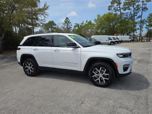 new 2025 Jeep Grand Cherokee car, priced at $43,442