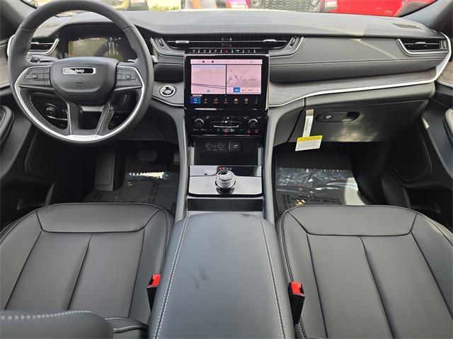 new 2025 Jeep Grand Cherokee car, priced at $41,442