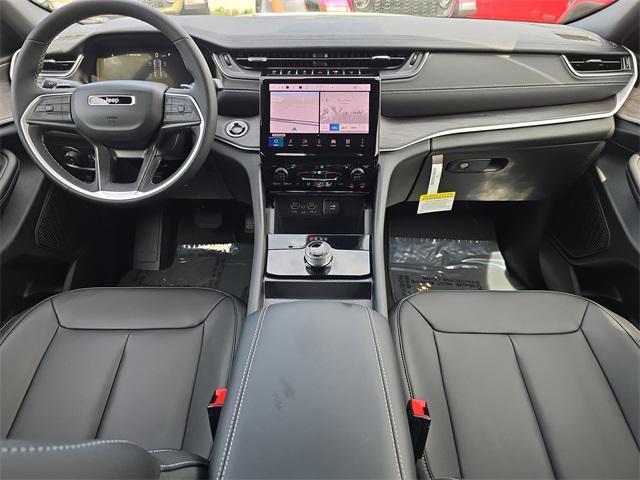 new 2025 Jeep Grand Cherokee car, priced at $43,442
