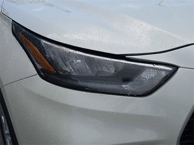 used 2020 Toyota Highlander car, priced at $27,447