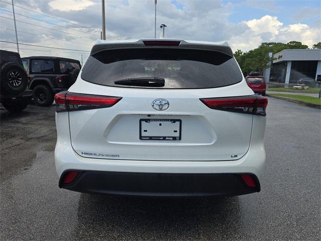 used 2020 Toyota Highlander car, priced at $27,447