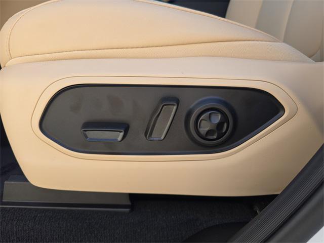 new 2025 Jeep Grand Cherokee L car, priced at $42,302