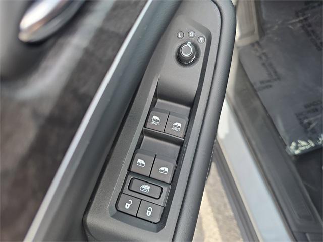 new 2025 Jeep Grand Cherokee car, priced at $40,966