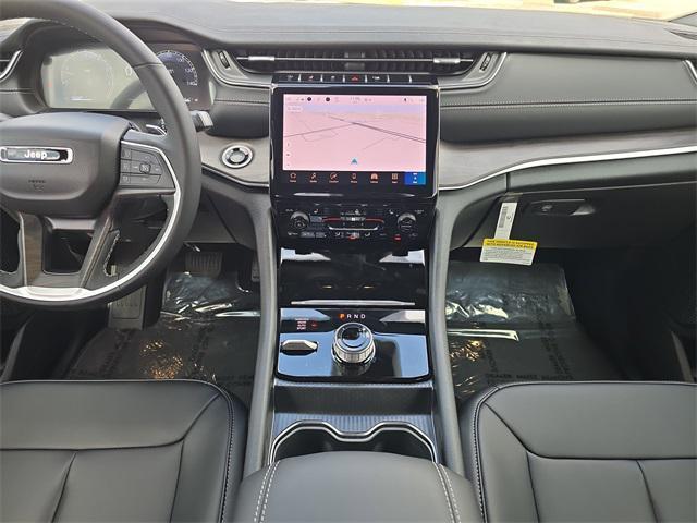 new 2025 Jeep Grand Cherokee car, priced at $40,966