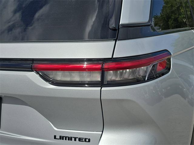 new 2025 Jeep Grand Cherokee car, priced at $40,966