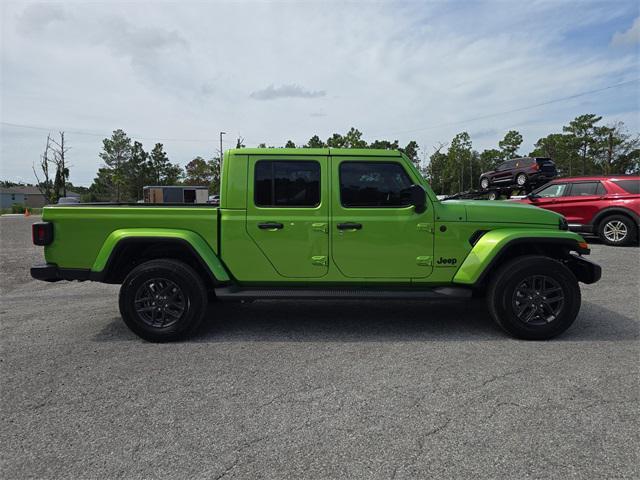 new 2025 Jeep Gladiator car, priced at $38,739