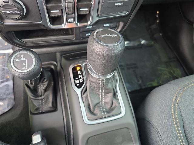 new 2025 Jeep Gladiator car, priced at $38,739
