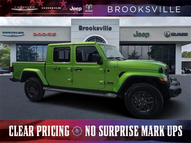 new 2025 Jeep Gladiator car, priced at $38,739